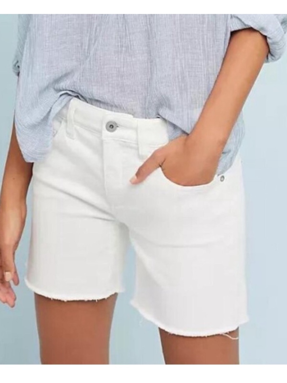 Pilcro Anthropologie white denim shorts 26  Mid Rise fray raw hem boho stretch